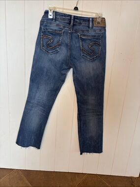 Silver suki cropped jeans! 31
